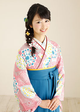 袴スタイルにぴったりの編み込みヘアアレンジ！